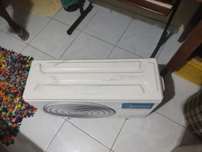 Vende-se ar-condicionado Midea split 9000 BTUS Inverter