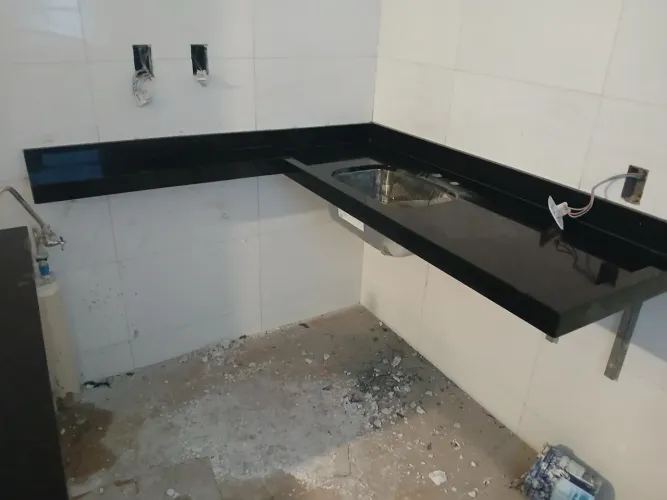 Tudo mármores e granitos,qualidade  preço baixo. 