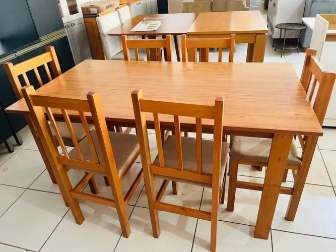 Mesa de 6 cadeira 