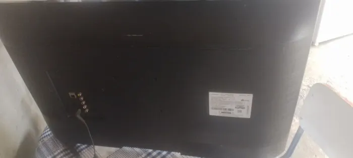 TV Samsung 32 com tela ruim