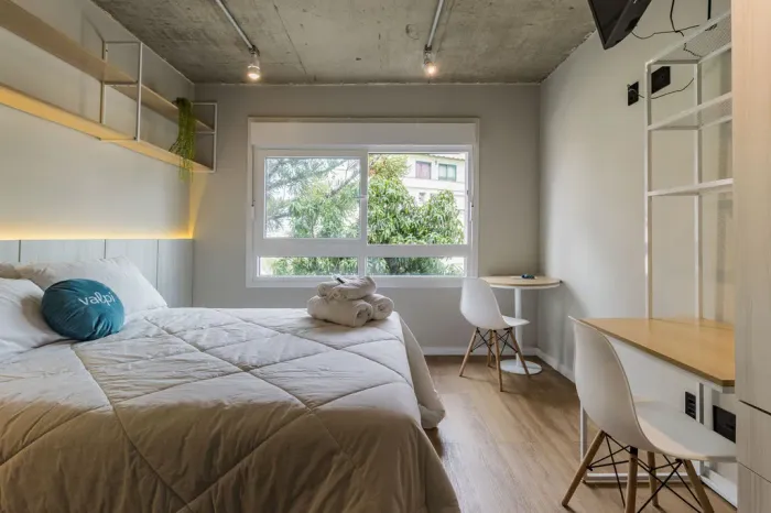 Studio à venda em Porto Alegre, Santa Cecília, com 1 quarto, 20m²