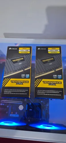 Memórias ddr4 corsair 3000mhz R$530,00