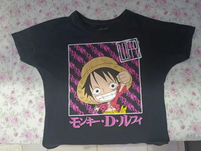 Camisetas variadas *LER DESCRIÇÃO*