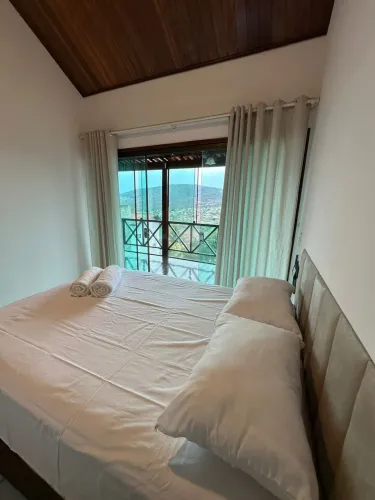 CASA EM GRAVATA DISPONÍVEL PARA DOA JOÃO 
