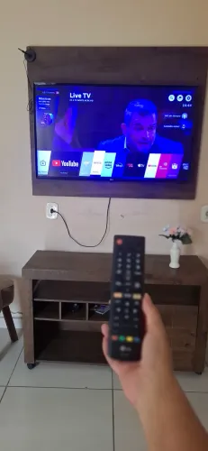 TV smart 43 pol. Com painel completo