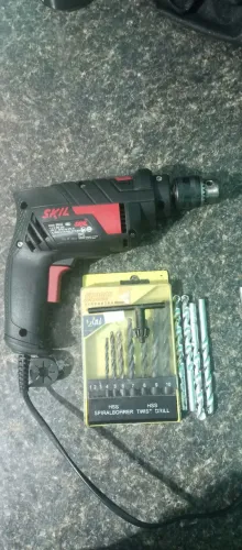 Furadeira 220v 