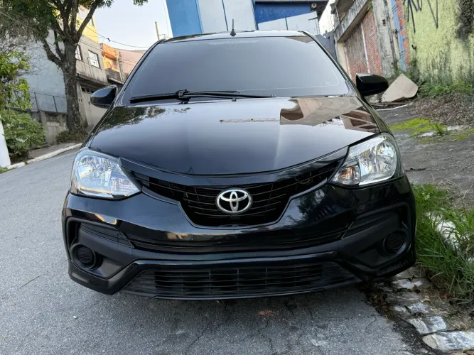 Toyota Etios XS 1.5 Flex 16V 5P Mec. 2014