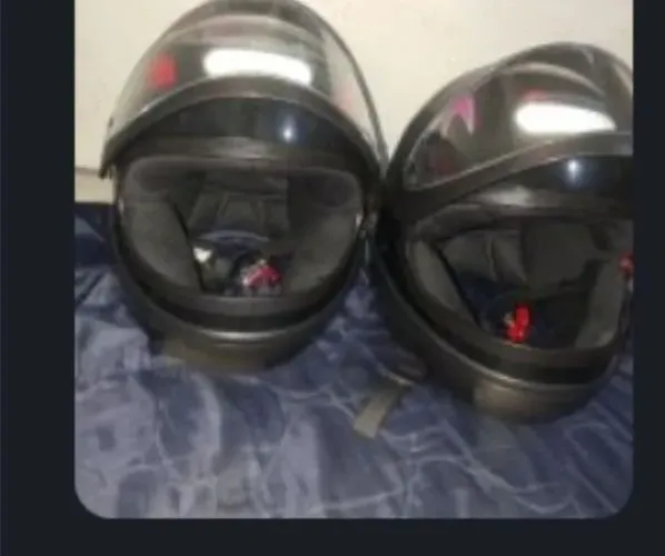 Par de capacete San Marino novos