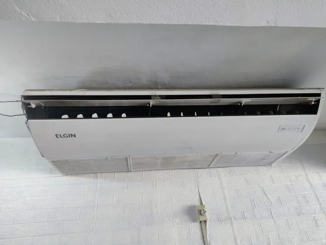 Ar condicionado de teto