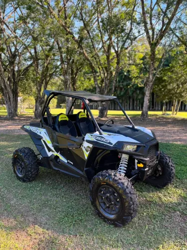 Utv Polaris RZR 1000