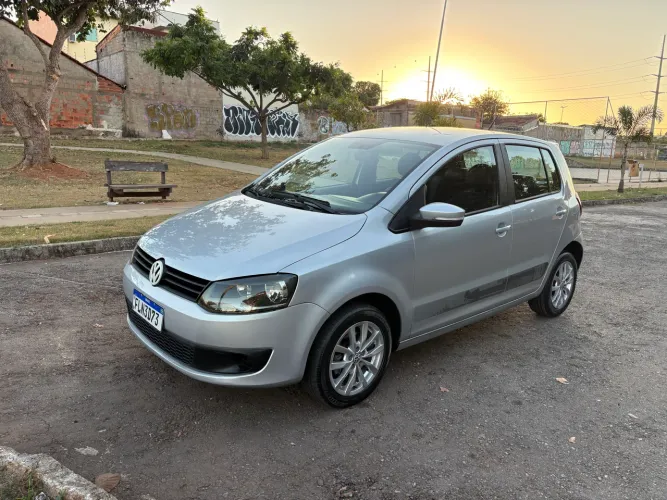 Volkswagen Fox Rock IN RIO 1.6 MI Total Flex 8V 5P 2014