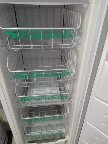 Frezzer vertical