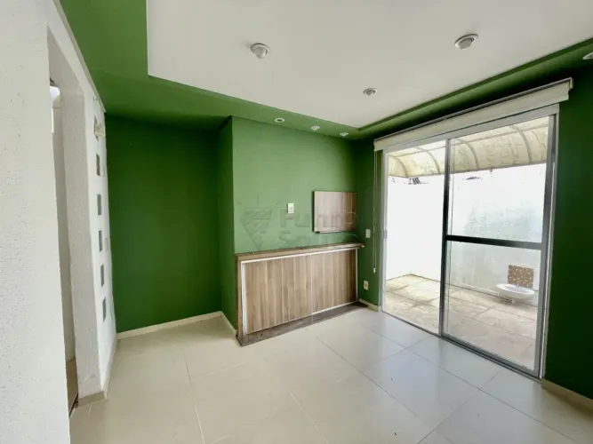 Casa à venda em condomínio fechado - Três Vendas, Pelotas