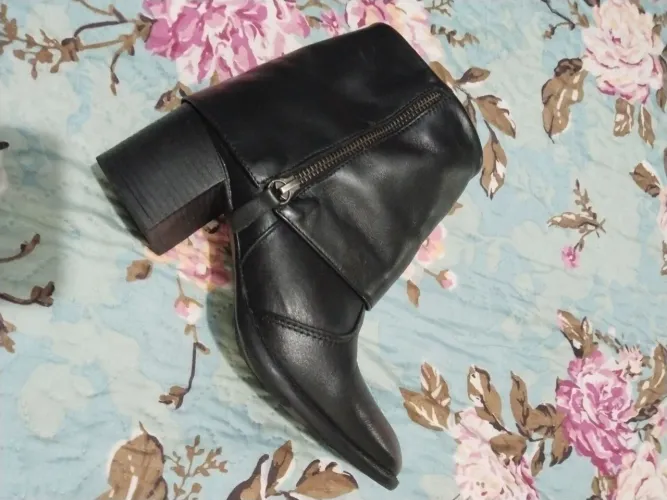 BOTA COURO ZUTTI NUMERO 36, SEMI NOVA