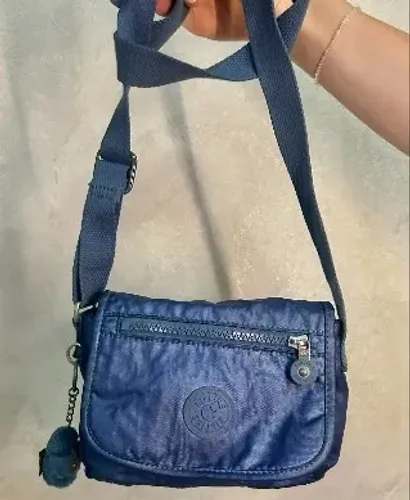 Bolsa crossbody modelo Syro - Kipling.