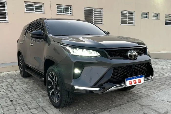 Toyota Hilux SW4 SRX 4X4 2.8 TDI 16V Dies. Aut. 2021