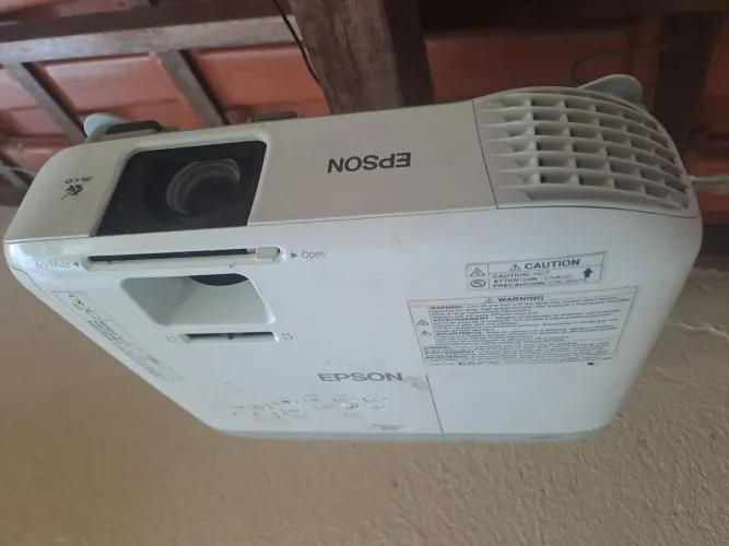 PROJETOR EPSON X39