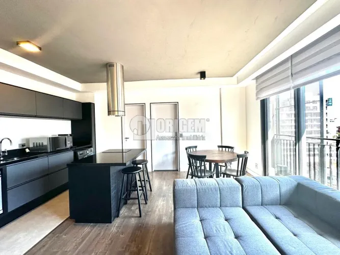 Apartamento novo mobiliado com 1 suíte e 1 vaga no Bigorrilho