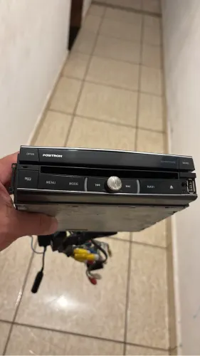 Aparelho de som automotivo