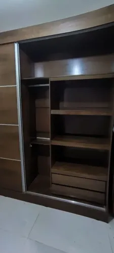 GUARDA ROUPA CASAL COM ESPELHO