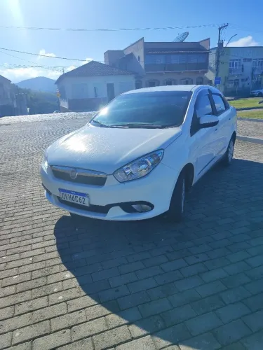 Fiat Grand Siena Essence 1.6 Flex 16V 2014