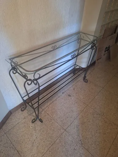 Aparador em Ferro e Vidro 1,30m - Estilo Clássico