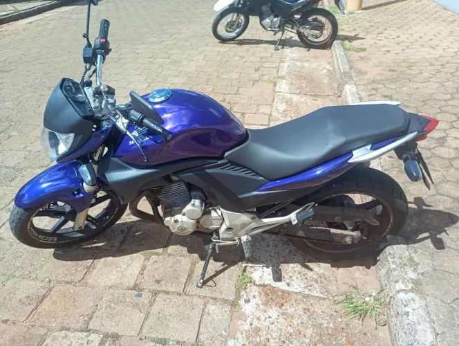 HONDA CB 300R 2010/2011