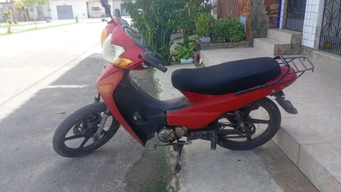 50quentinha em bom estado, pronta pra uso.