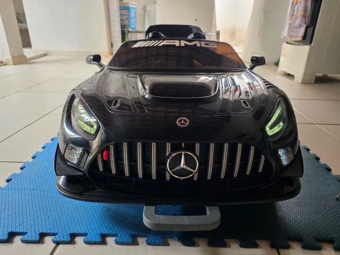 Mini carro elétrico infantil