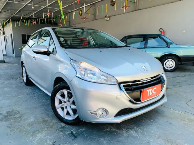 Peugeot 208 Allure 1.6 Flex 16V 5P Aut. 2016