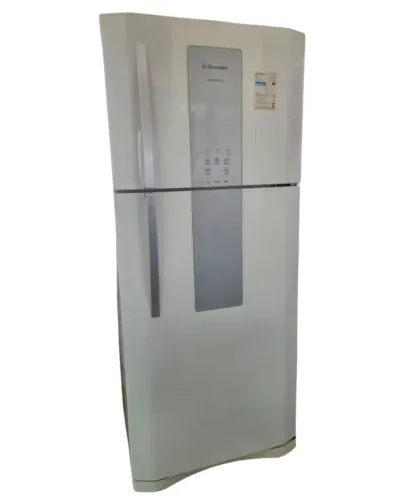 Geladeira Eletrolux DF80 127V 553L usada 