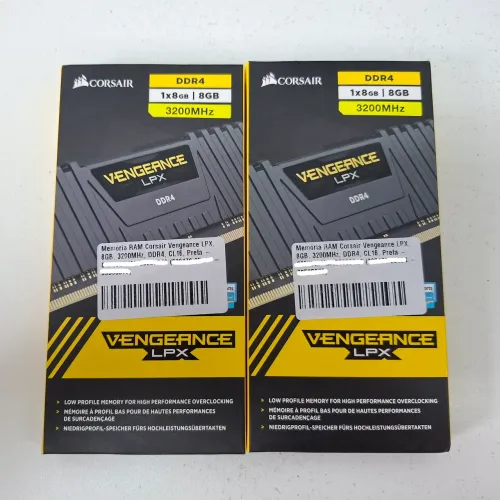 Memória RAM Corsair 2x8GB DDR4