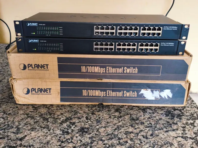 Switch Planet 10/100BASE-TX de 24 portas R$120,00 (A UNIDADE)
