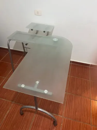 Escrivaninha / Mesa de Vidro para Escritório
