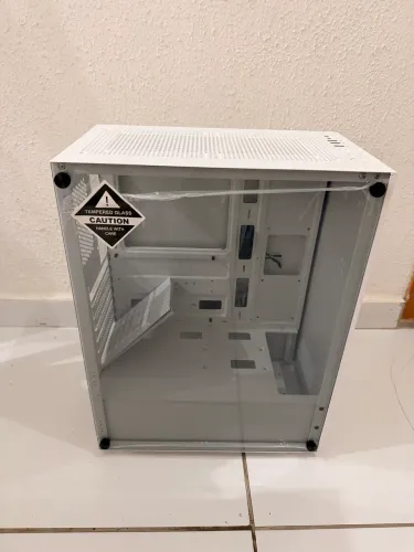 Gabinete game na cor branca