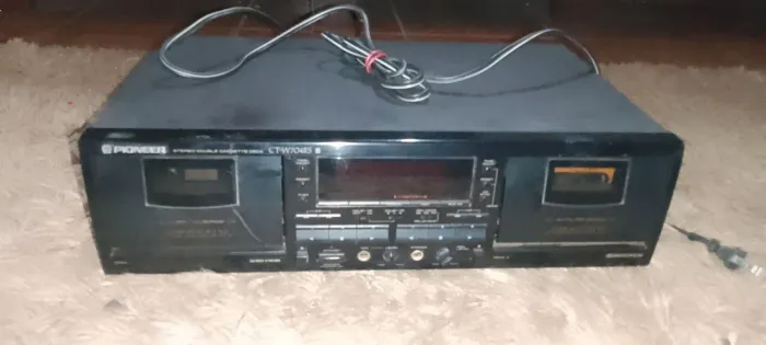 Pioneer Double Cassete Deck CT- W704RS