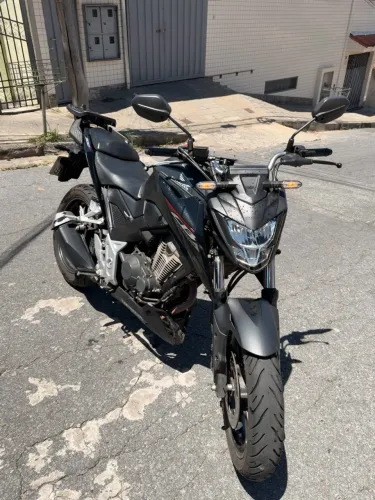 Vendo CB300f CBS 2025