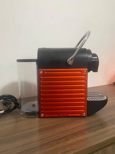 Cafeteira C61 Nespresso