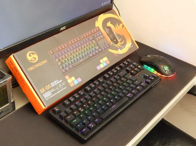Teclado Mecânico Switch Blue e Mouse Com fio Phoenix - BK-05