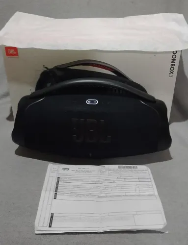 JBL BOOMBOX 3 com caixa,capa e nota fiscal ainda na garantia VALOR NEGOCIÁVEL