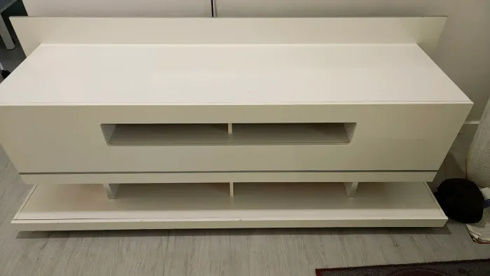 Rack com painel excelente estado