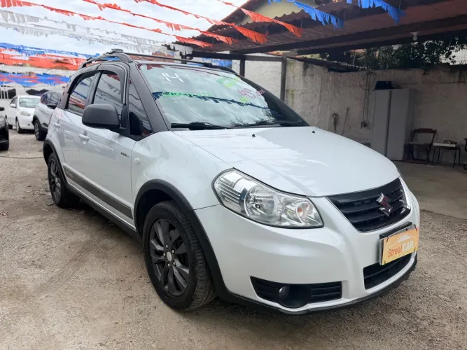 Suzuki SX4 2.0 16V 145cv 4WD 5P Aut. 2014