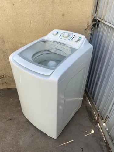 Máquina de lavar roupa 10 kilos Electrolux