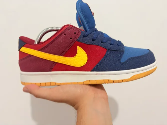 Tênis Nike SB Dunk Low Barcelona (NOVO)- Tamanho 40