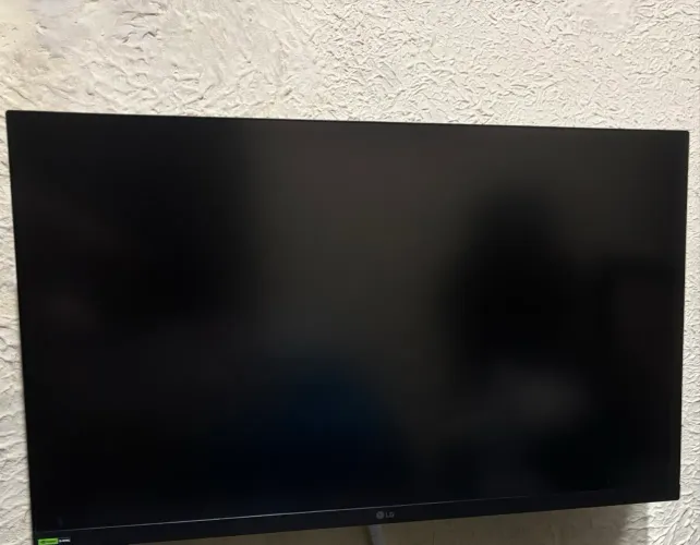 Monitor LG Ultragear 27 polegadas 180hz - novíssimo