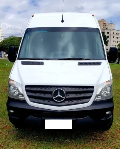 Sprinter 415 19 lugares 2017