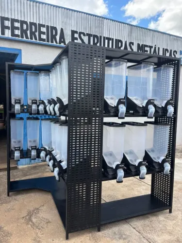 Expositor de ração para petshop