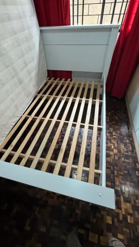 Cama casal com colchão