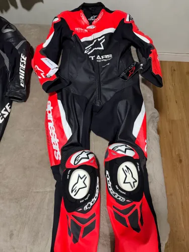 Macacão Alpinestars gp plus v4