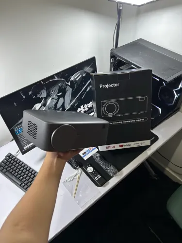 Projetor GCZ 8K - Novo